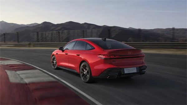 全新上汽奥迪A5L Sportback正式上市，限时臻享价25.99万元起